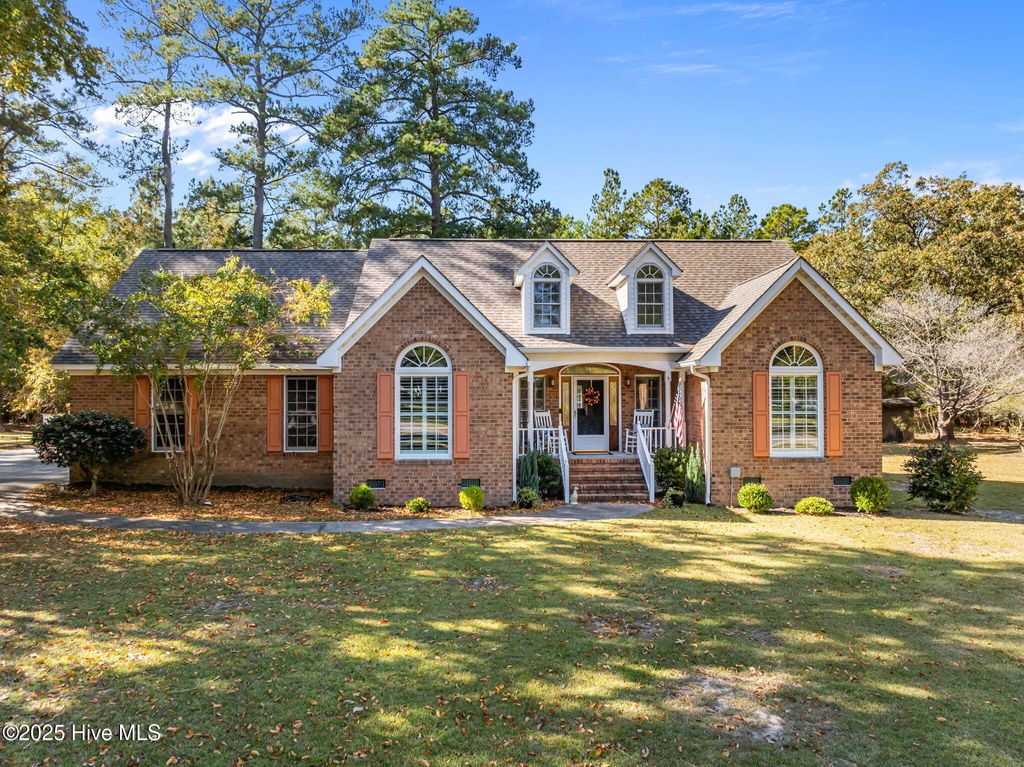 Photo of 222 Fairway Drive, Washington, NC 27889 (MLS # 100537637)