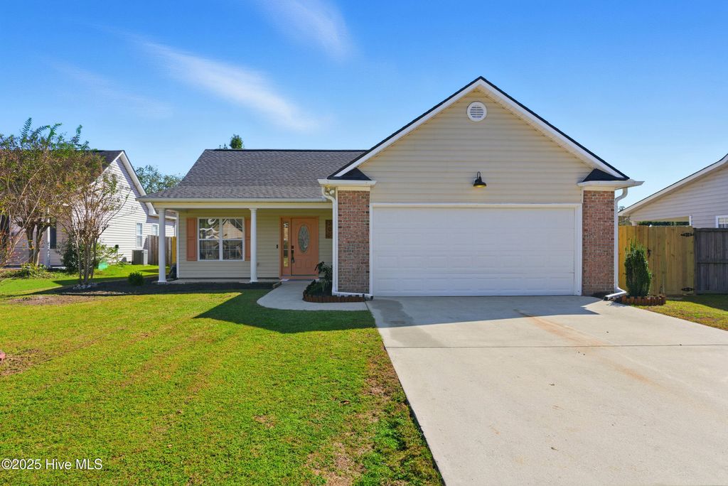Photo of 205 Gardenview Court NE, Leland, NC 28451 (MLS # 100536735)
