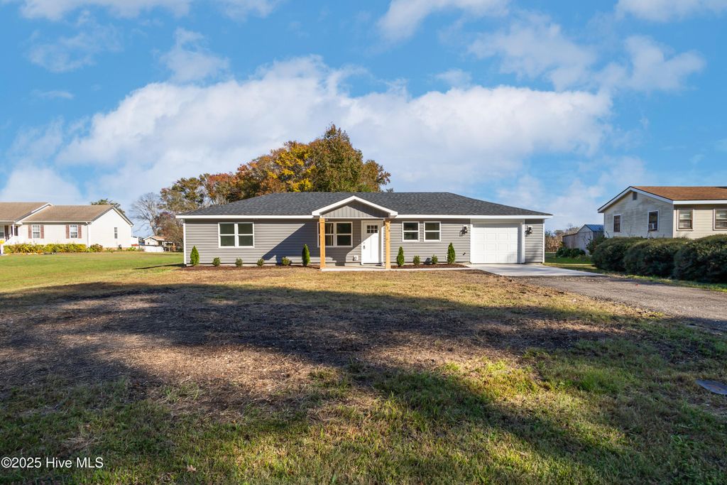 Photo of 329 Poyners Road, Moyock, NC 27958 (MLS # 100538959)