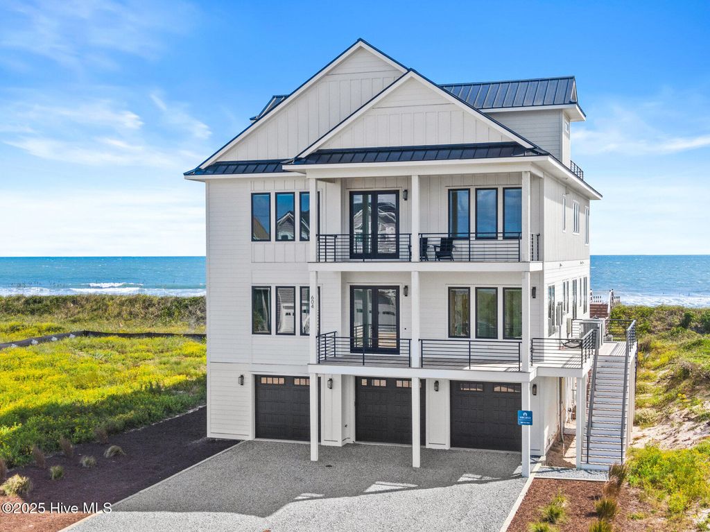 Photo of 604 New River Inlet Road, North Topsail Beach, NC 28460 (MLS # 100535055)