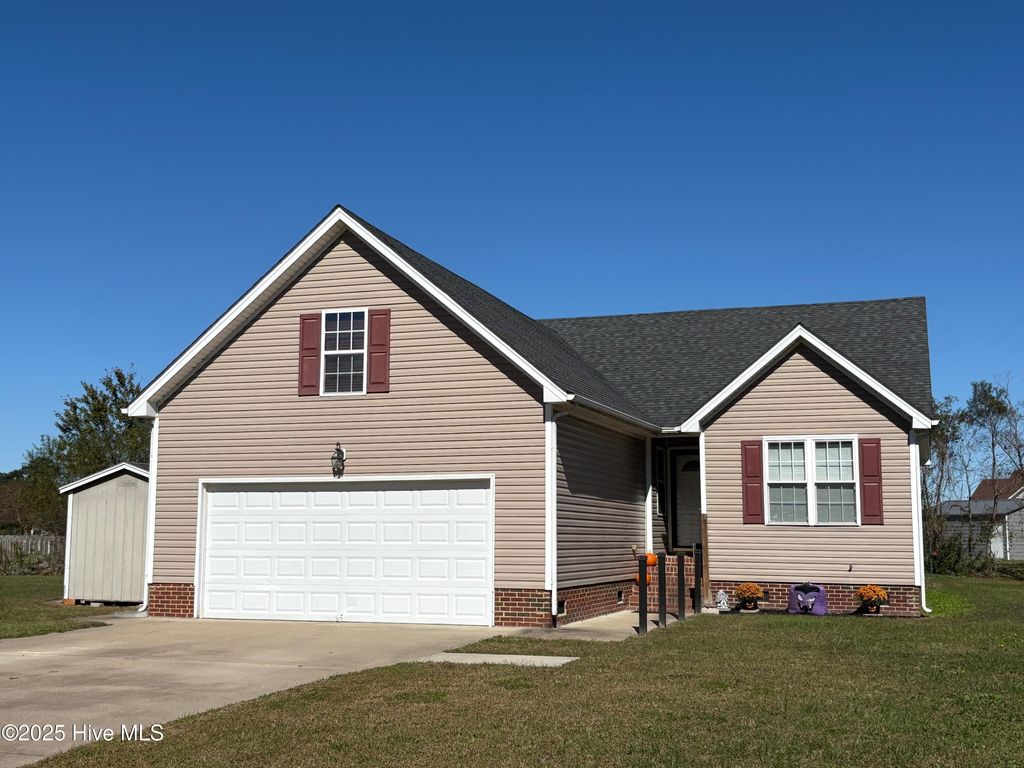 Photo of 103 W Heron Court, Elizabeth Cty, NC 27909 (MLS # 100537063)