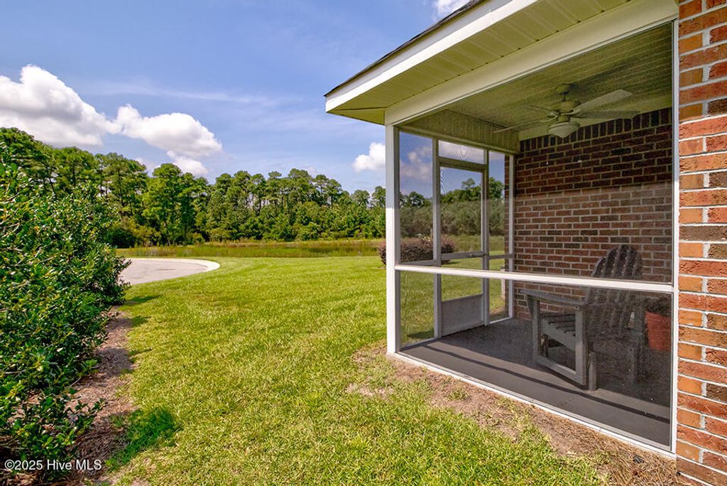 Photo of 1086 Bridgeport Way, Leland, NC 28451 (MLS # 100526058)