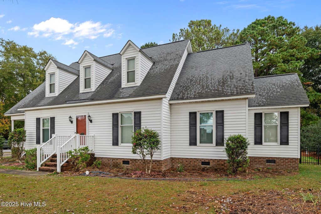 Photo of 4695 Old Tar Road, Winterville, NC 28590 (MLS # 100539630)