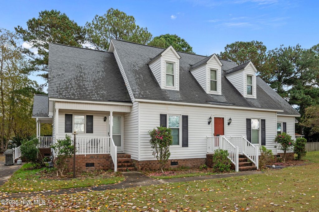 Photo of 4695 Old Tar Road, Winterville, NC 28590 (MLS # 100539630)