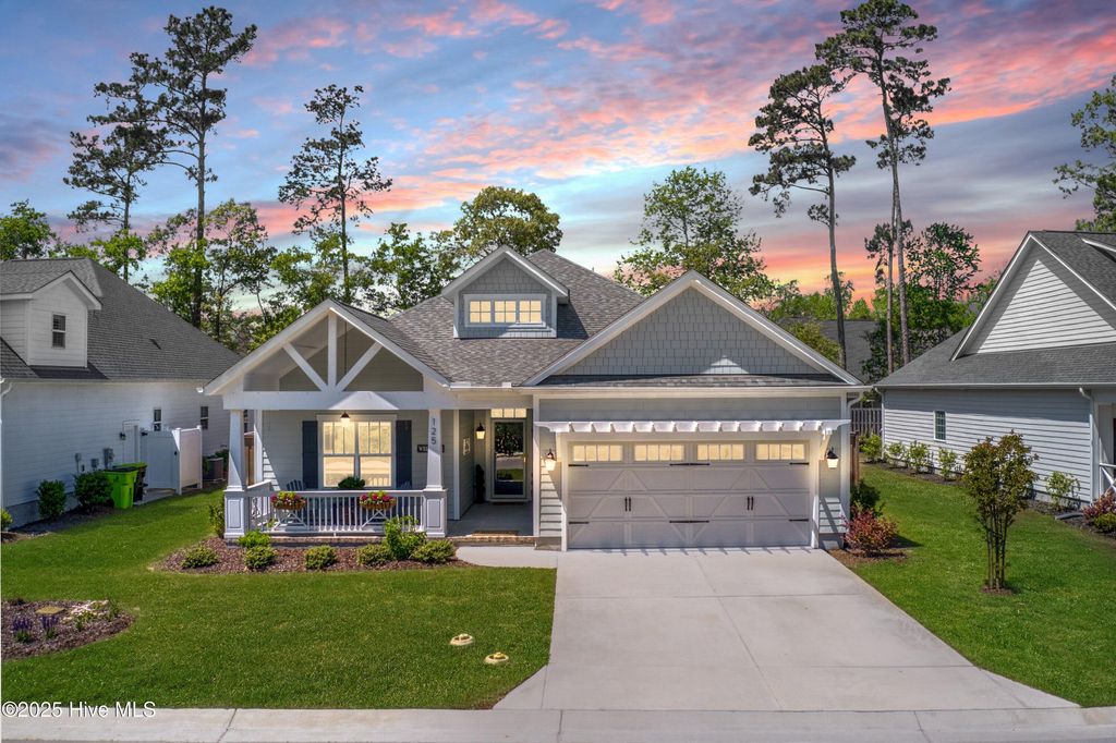 Photo of 125 Bowman Field Circle, Hampstead, NC 28443 (MLS # 100525854)
