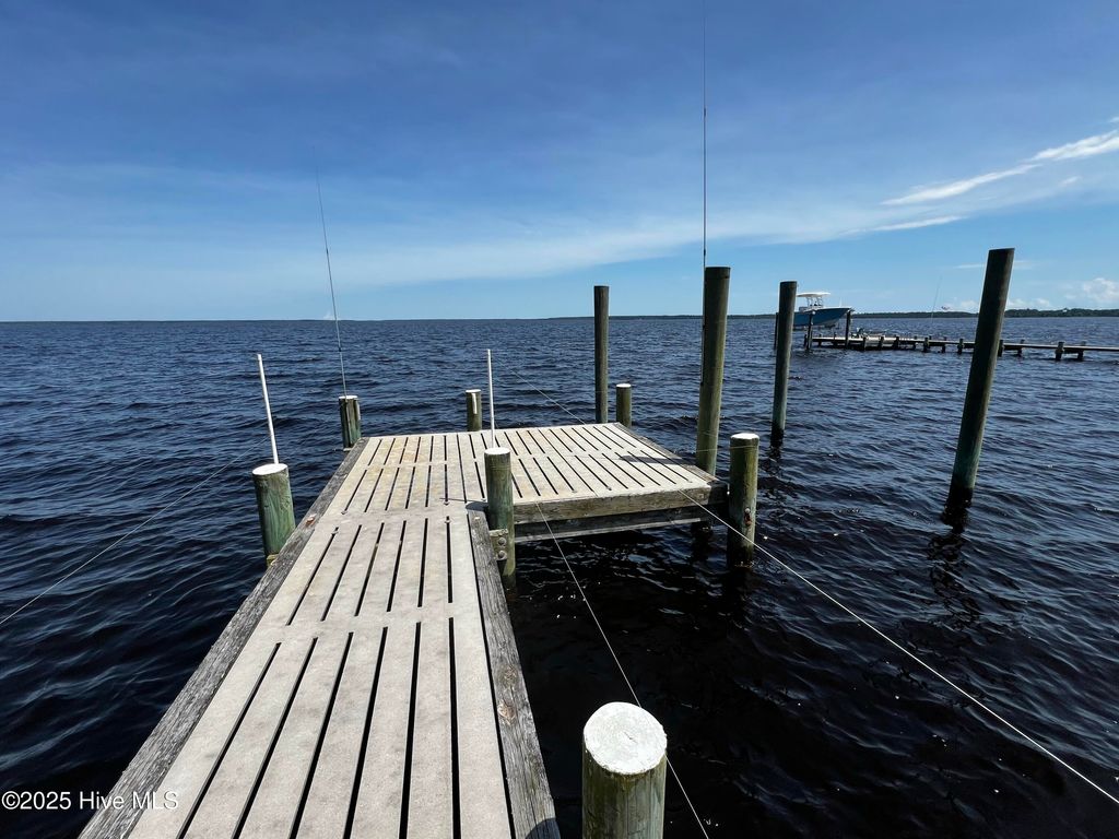 Photo of 7 Commodore Point, Belhaven, NC 27810 (MLS # 100515492)