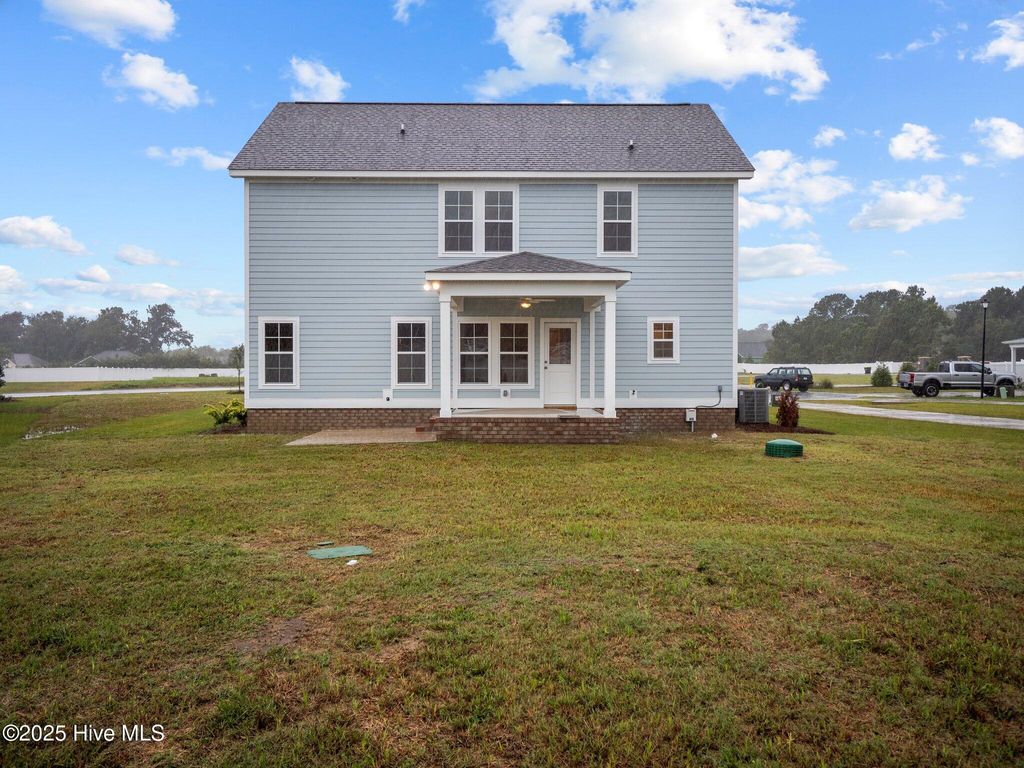 Photo of 206 Ethan Place, Hubert, NC 28539 (MLS # 100509349)