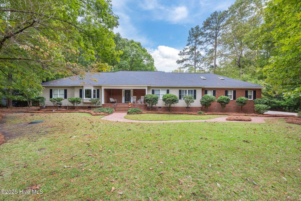 Photo of 3107 Coriander Drive, New Bern, NC 28562 (MLS # 100536492)