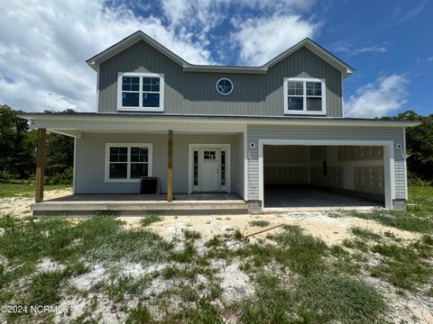 A home in Hubert