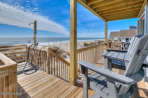 A home in Oak Island