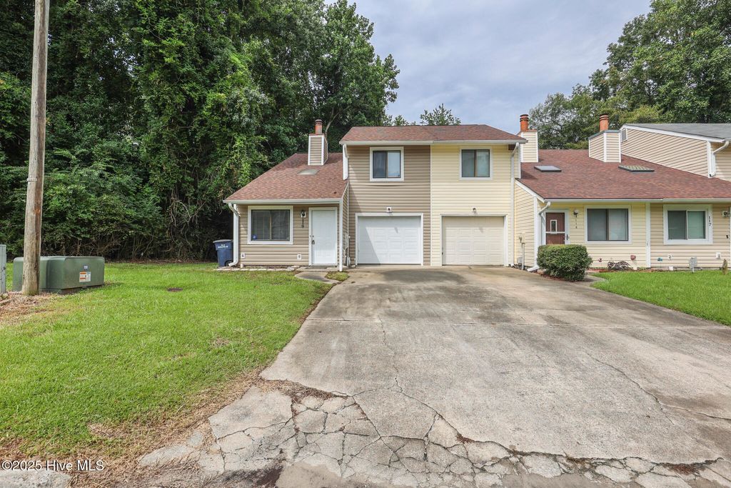 Photo of 119 N Onsville Place, Jacksonville, NC 28546 (MLS # 100525536)