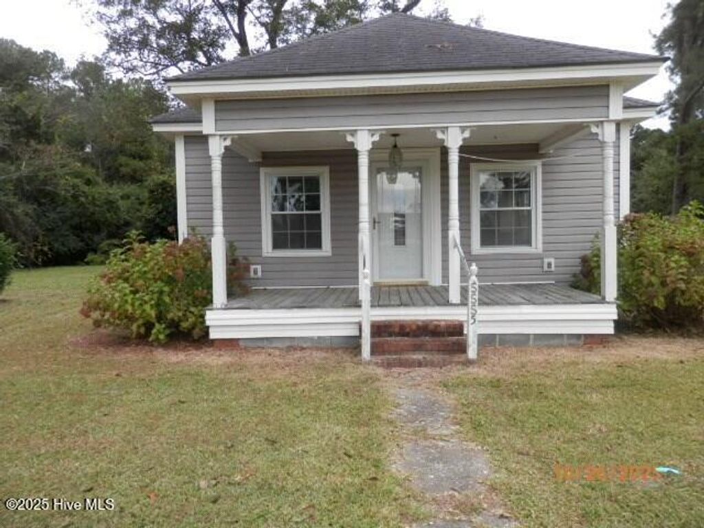 Photo of 5555 Sam Potts Highway, Hallsboro, NC 28442 (MLS # 100538296)
