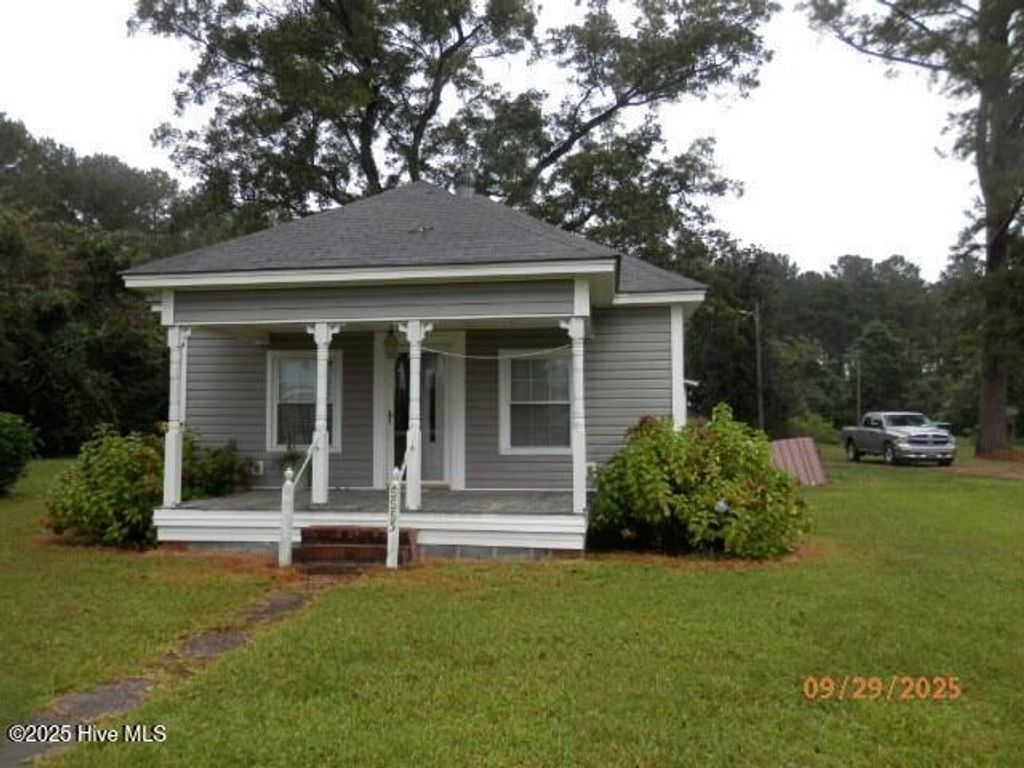 Photo of 5555 Sam Potts Highway, Hallsboro, NC 28442 (MLS # 100538296)
