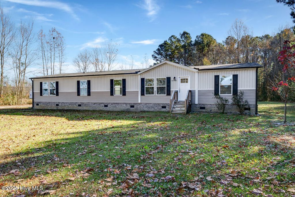 Photo of 510 Mary Slocum Road NE, Watha, NC 28478 (MLS # 100543004)