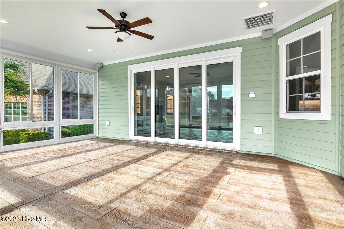 Leland, North Carolina 28451, United States, 4 Bedrooms Bedrooms, ,3 BathroomsBathrooms,Residential,Active,242541