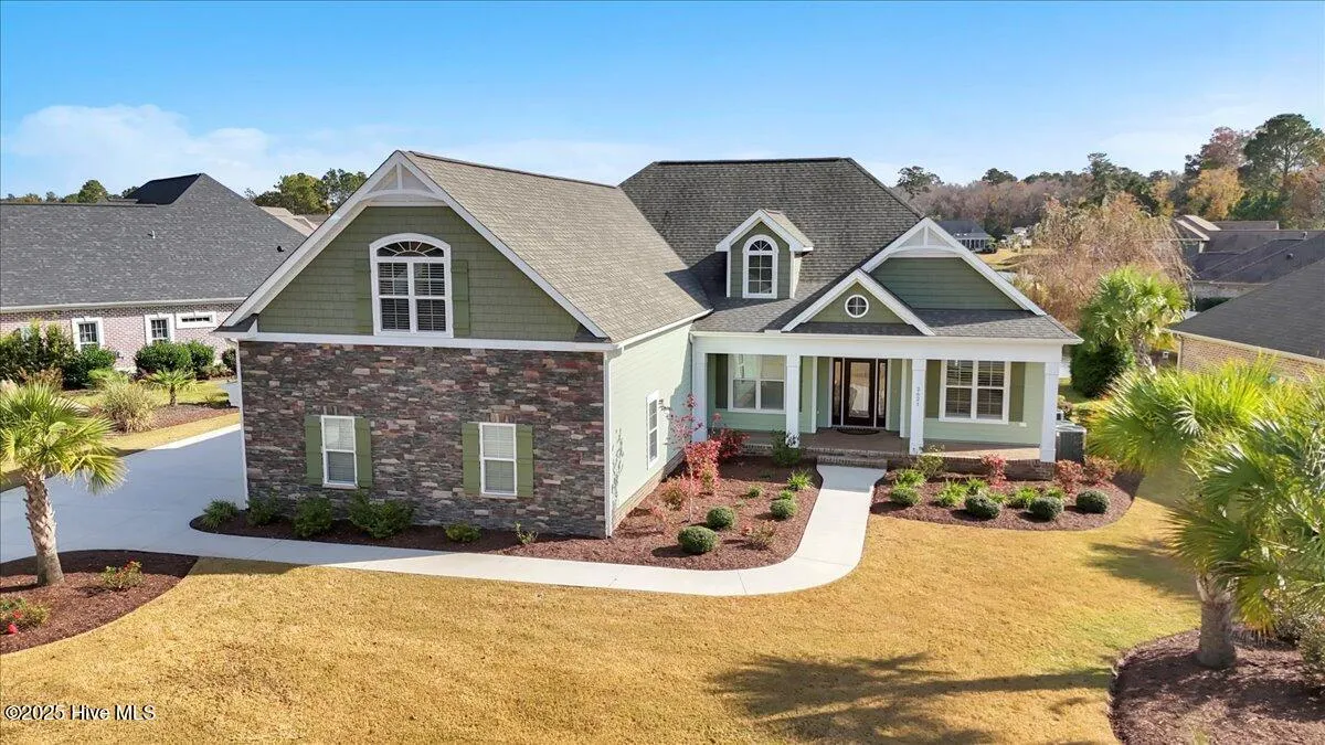 Leland, North Carolina 28451, United States, 4 Bedrooms Bedrooms, ,3 BathroomsBathrooms,Residential,Active,242541
