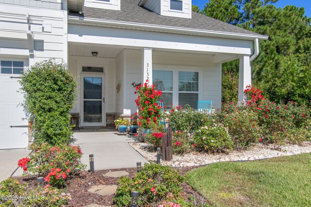 Photo of 3132 Inland Cove Drive, Southport, NC 28461 (MLS # 100528892)