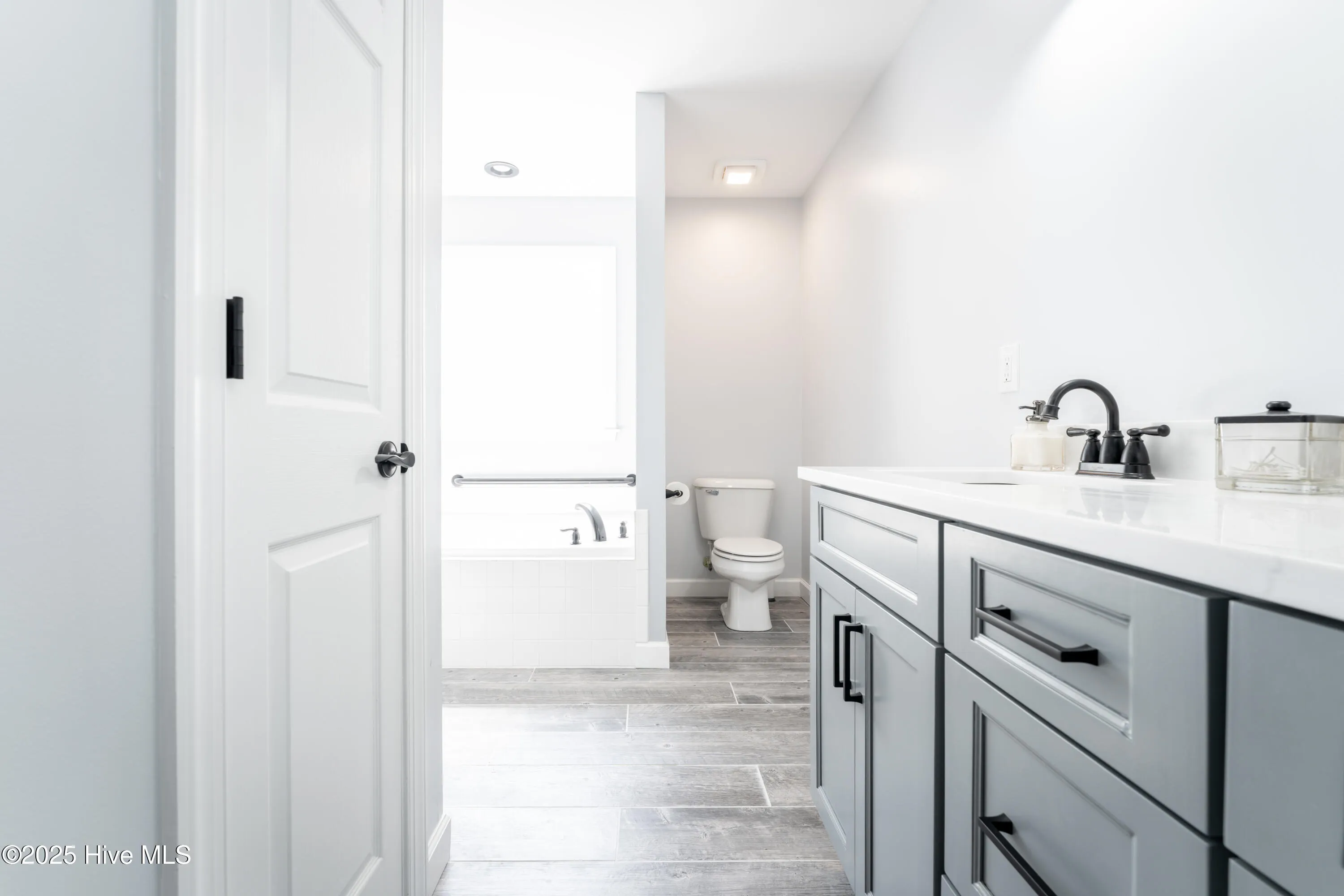 Calabash, North Carolina 28467, United States, 3 Bedrooms Bedrooms, ,2 BathroomsBathrooms,Residential,Active,201800