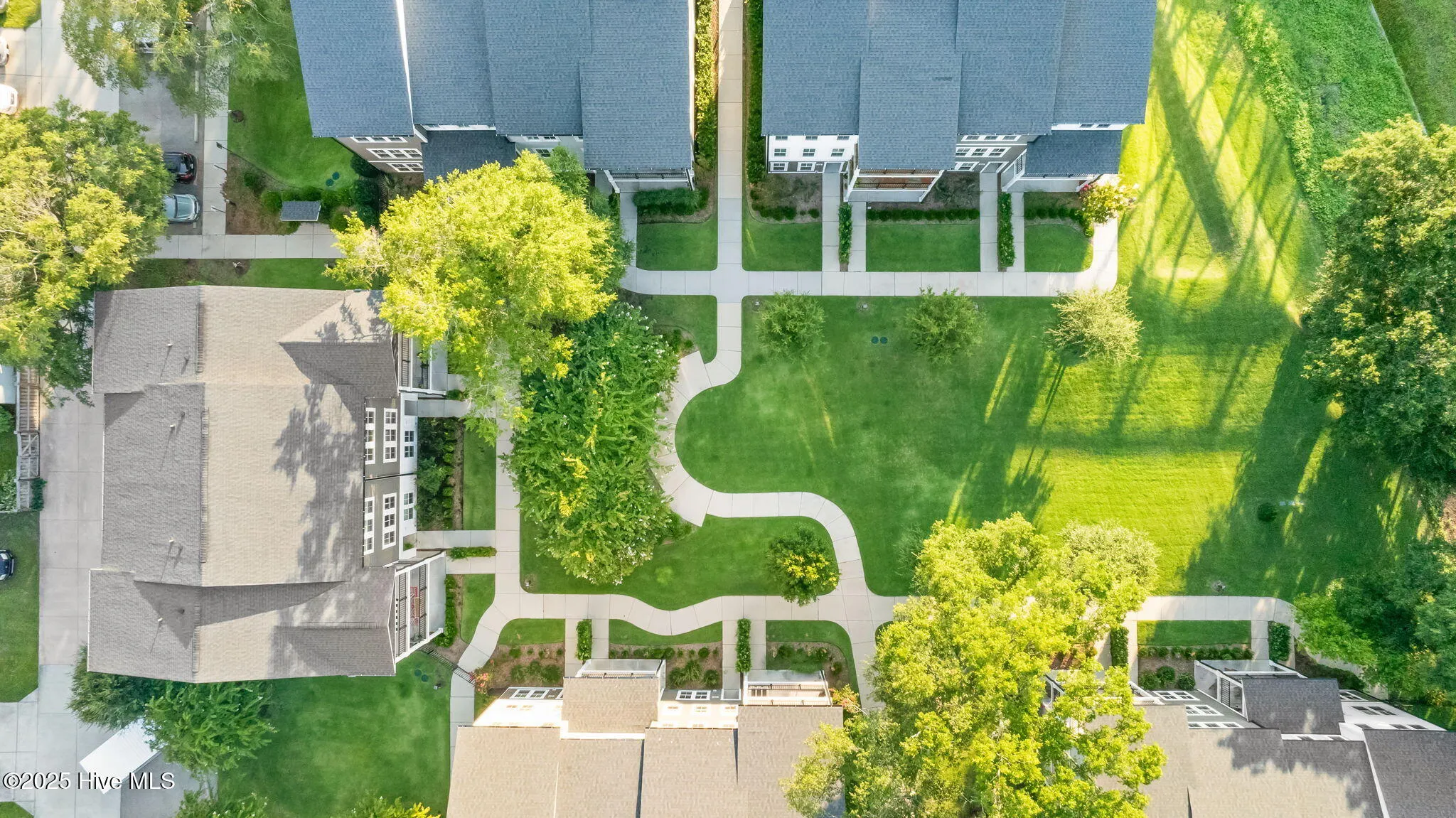 Wilmington, North Carolina 28401, United States, 3 Bedrooms Bedrooms, ,4 BathroomsBathrooms,Residential,Active,180100