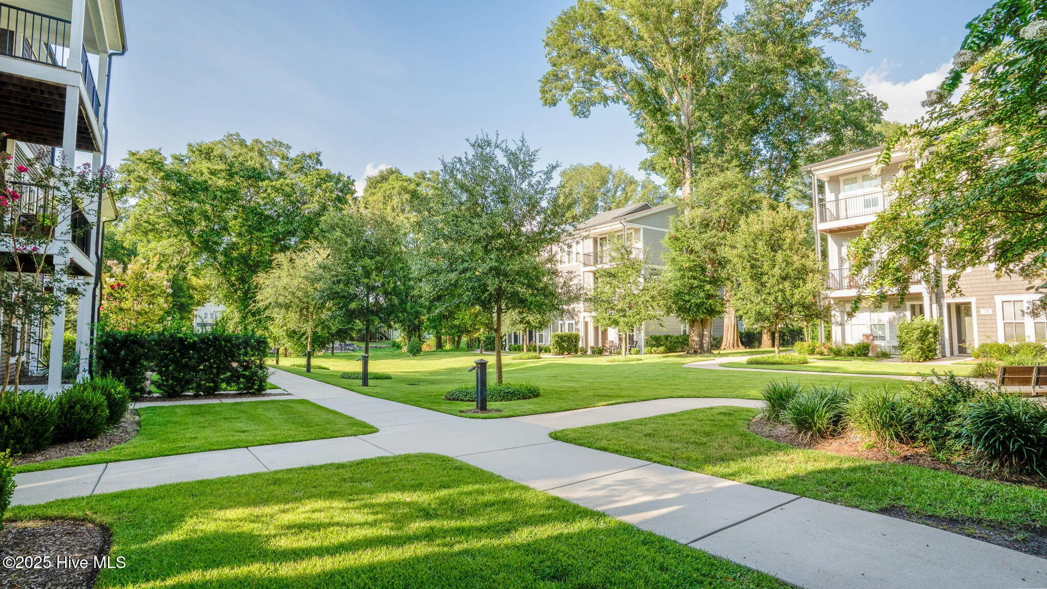 Wilmington, North Carolina 28401, United States, 3 Bedrooms Bedrooms, ,4 BathroomsBathrooms,Residential,Active,180100