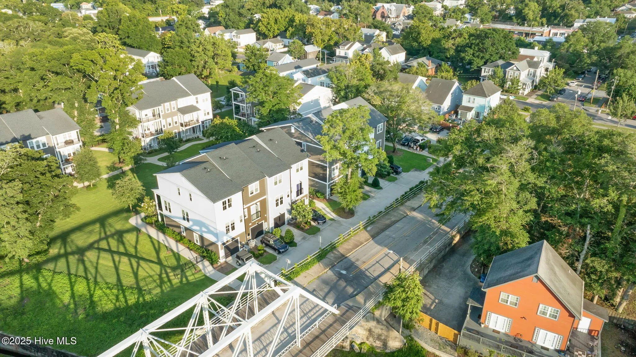 Wilmington, North Carolina 28401, United States, 3 Bedrooms Bedrooms, ,4 BathroomsBathrooms,Residential,Active,180100