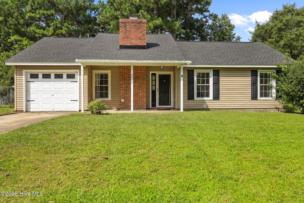 Photo of 2066 Hunters Ridge Drive, Midway Park, NC 28544 (MLS # 100525201)