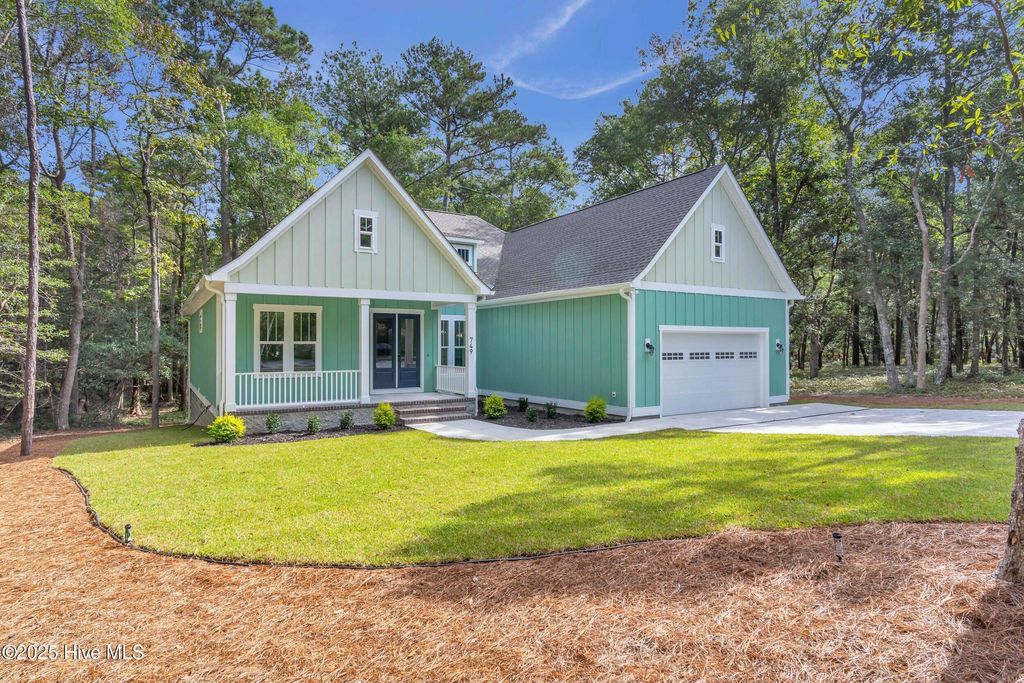 Photo of 749 Mallard Court SE, Bolivia, NC 28422 (MLS # 100525960)