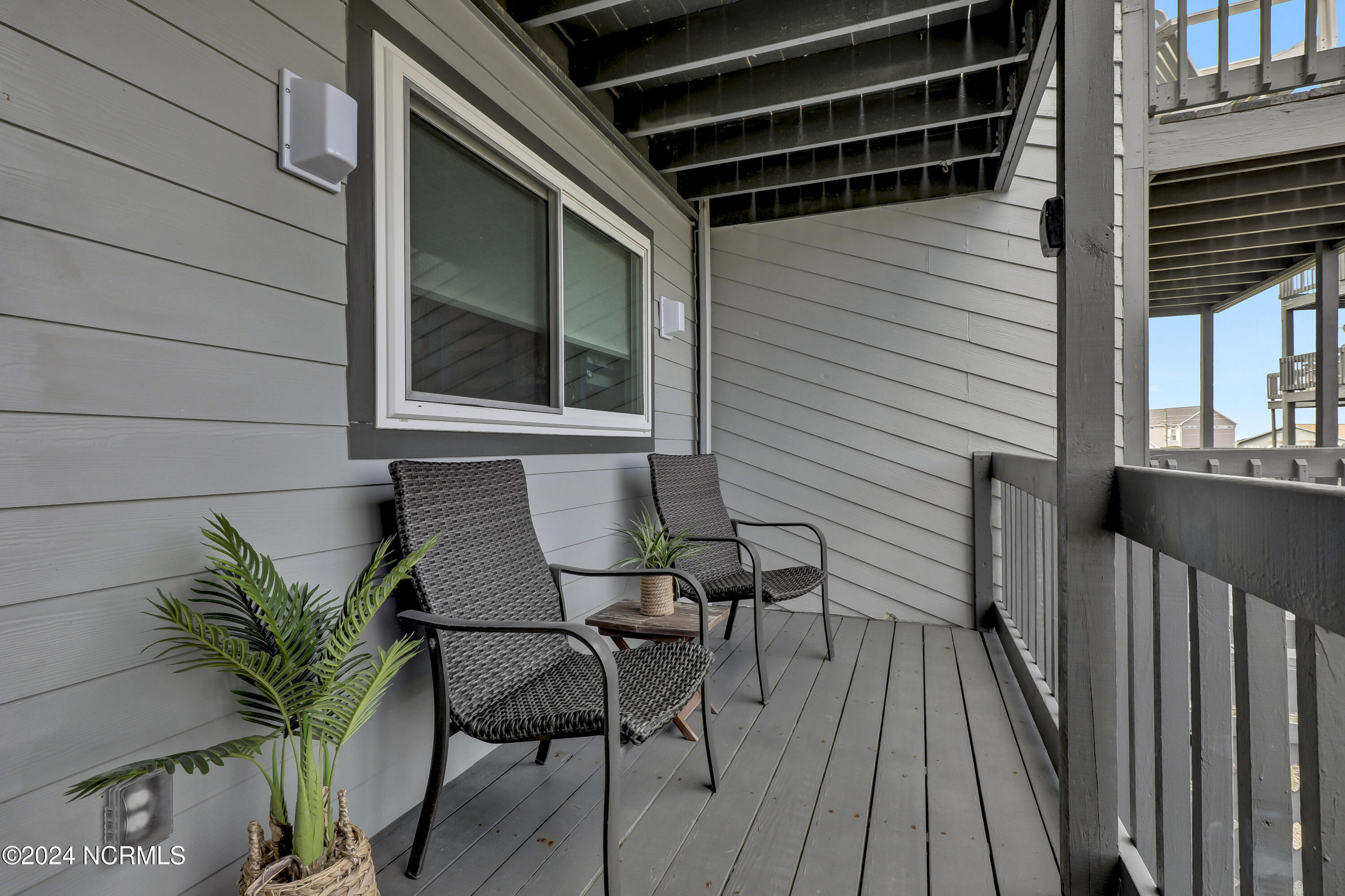 1928 New River Inlet Road 207