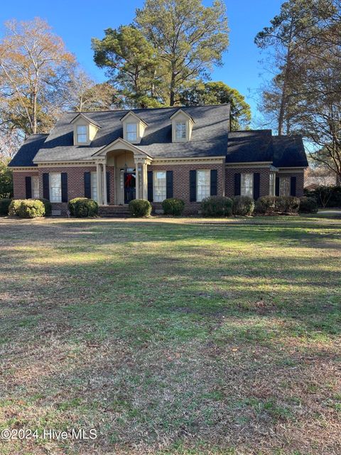 A home in Farmville