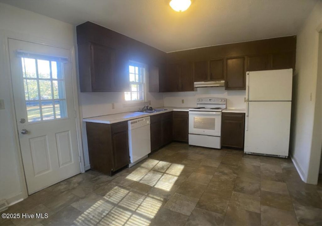 Photo of 6000 River Road #20, Washington, NC 27889 (MLS # 100541712)