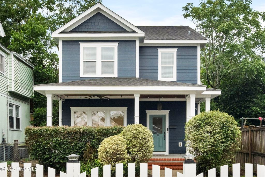 Photo of 108 S 9th Street, Wilmington, NC 28401 (MLS # 100527186)