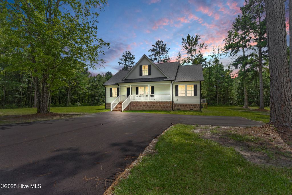 Photo of 224 River Run Road, Oriental, NC 28571 (MLS # 100528081)