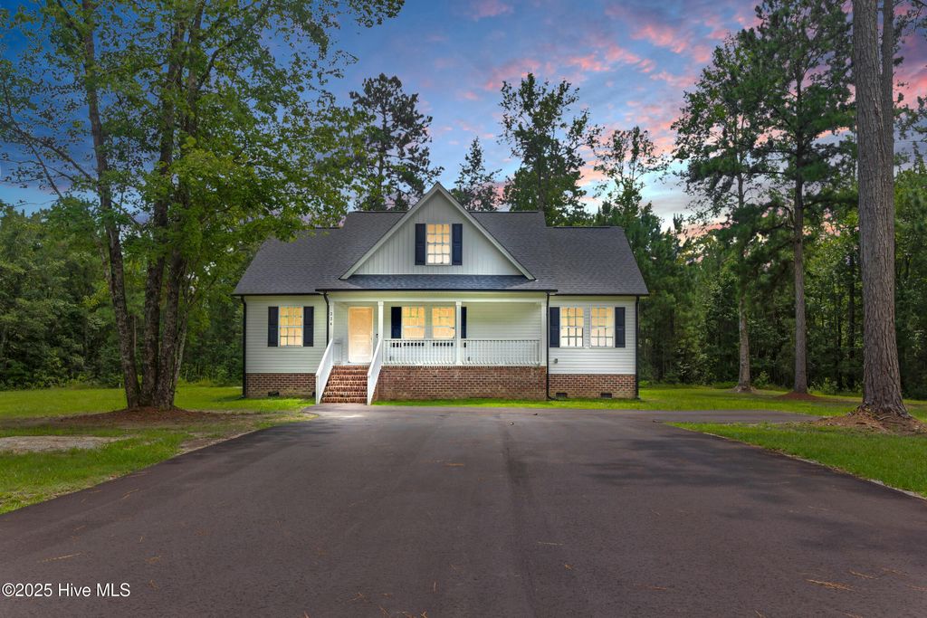 Photo of 224 River Run Road, Oriental, NC 28571 (MLS # 100528081)