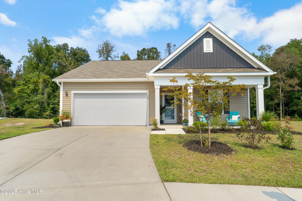 Photo of 307 Azimuth Drive, Surf City, NC 28445 (MLS # 100531032)