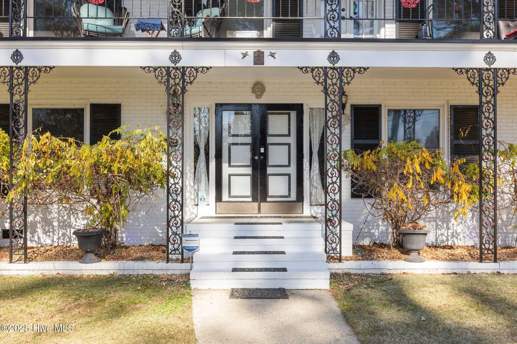 Photo of 1907 Essex Street, Kinston, NC 28504 (MLS # 100539290)