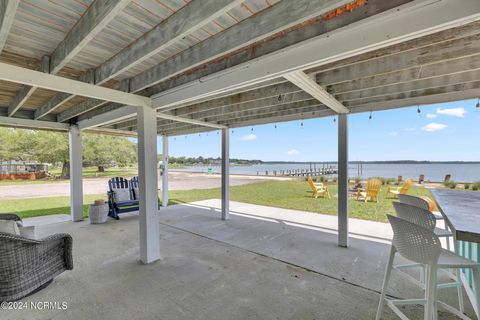 A home in Sneads Ferry