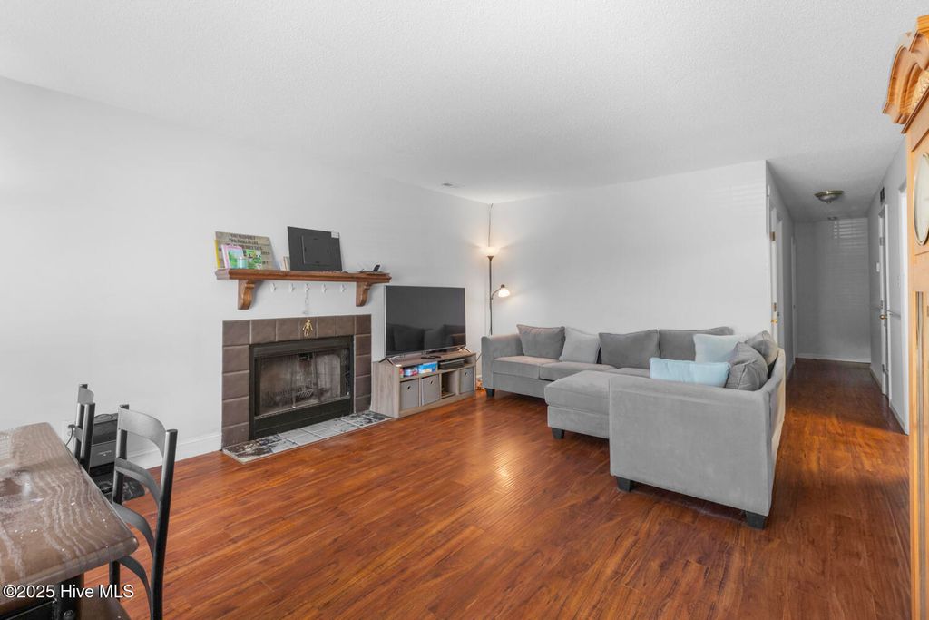 Photo of 2032 W Windgate Court, Jacksonville, NC 28546 (MLS # 100510974)