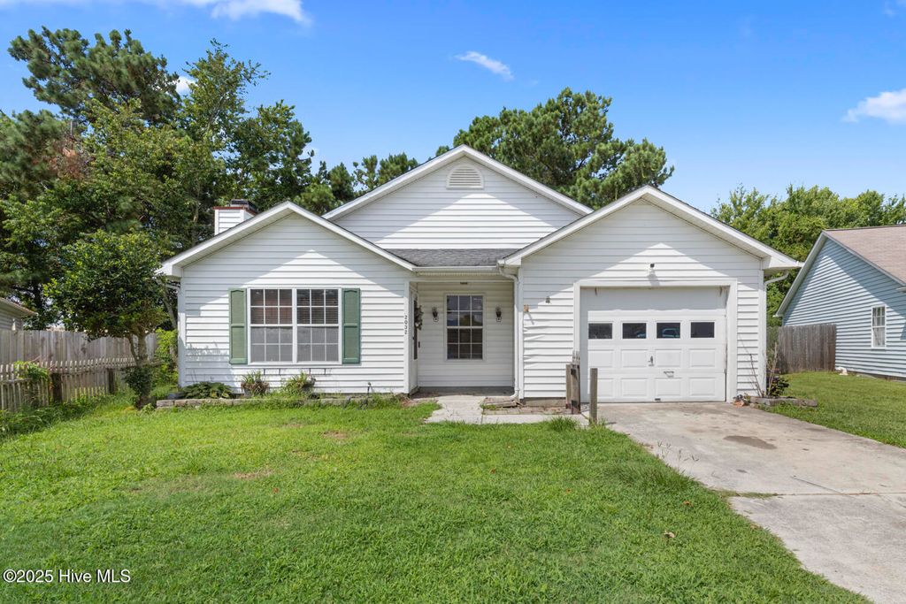 Photo of 2032 W Windgate Court, Jacksonville, NC 28546 (MLS # 100510974)