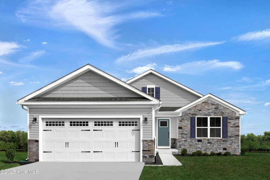 Photo of 1119 Middle Crest Drive NE, Bolivia, NC 28422 (MLS # 100530381)