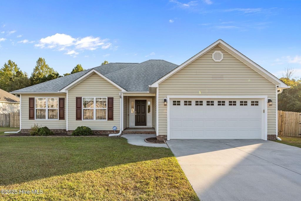 Photo of 508 Pebble Spruce Court, Jacksonville, NC 28546 (MLS # 100532691)