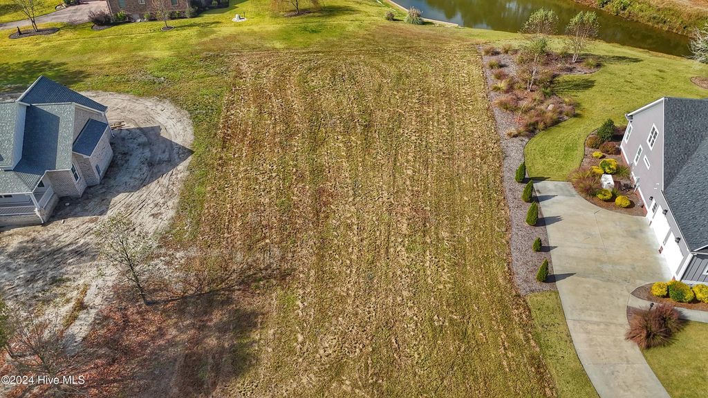 Photo of 124 W Winding Way, Wallace, NC 28466 (MLS # 100474643)