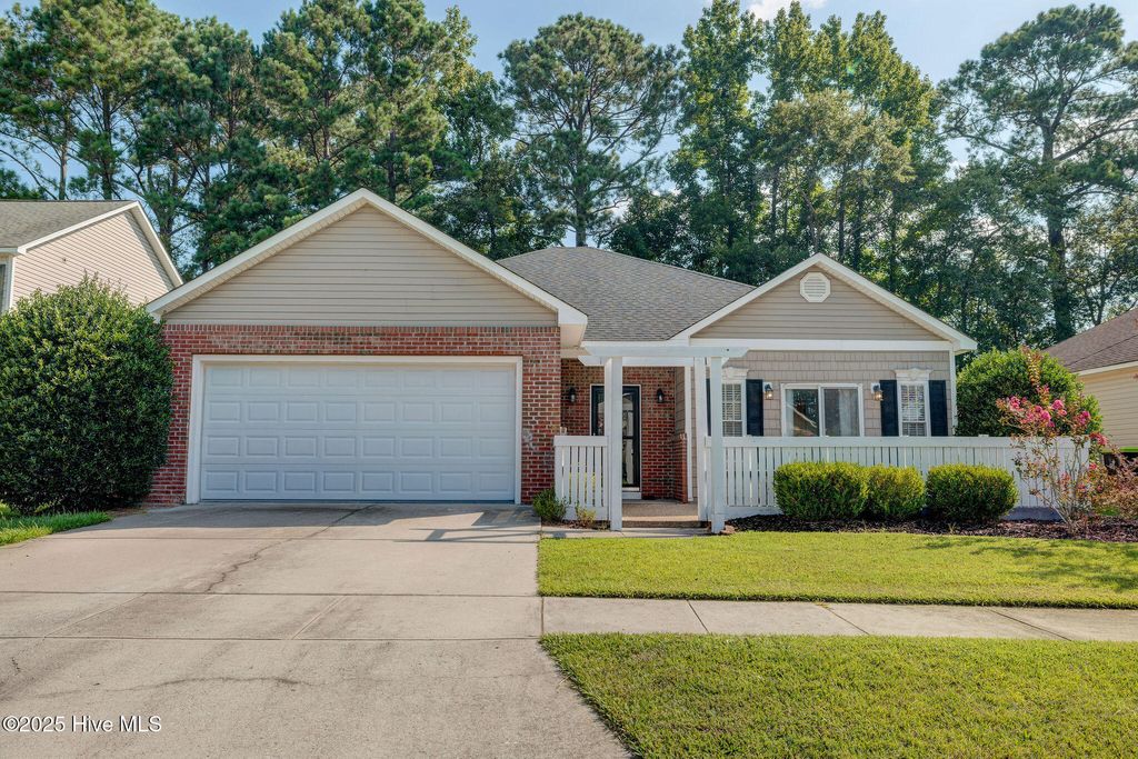 Photo of 1008 Lake Norman Lane, Leland, NC 28451 (MLS # 100520843)