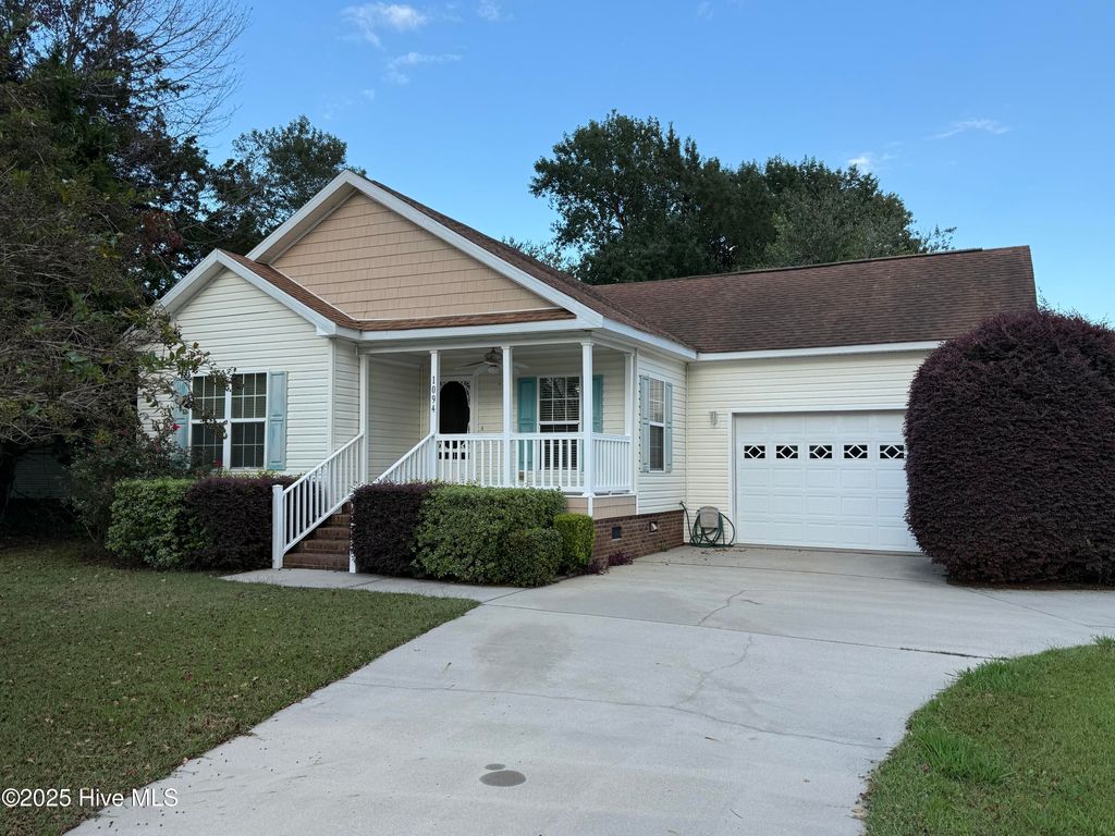 Photo of 1094 Clubview Lane, Calabash, NC 28467 (MLS # 100534366)