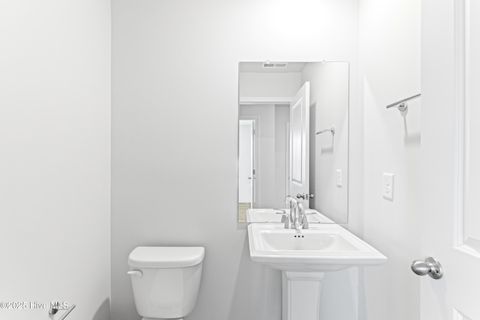 Tiny photo for 624 S Squires Run Lane S, Richlands, NC 28574 (MLS # 100538178)