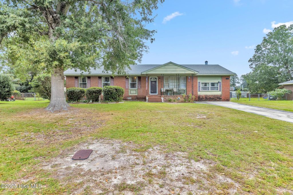 Photo of 107 Wilda Drive, Jacksonville, NC 28546 (MLS # 100530667)