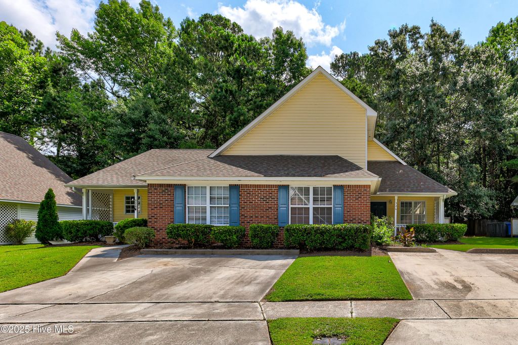 Photo of 326 Saint Rosea Road, Wilmington, NC 28405 (MLS # 100512803)
