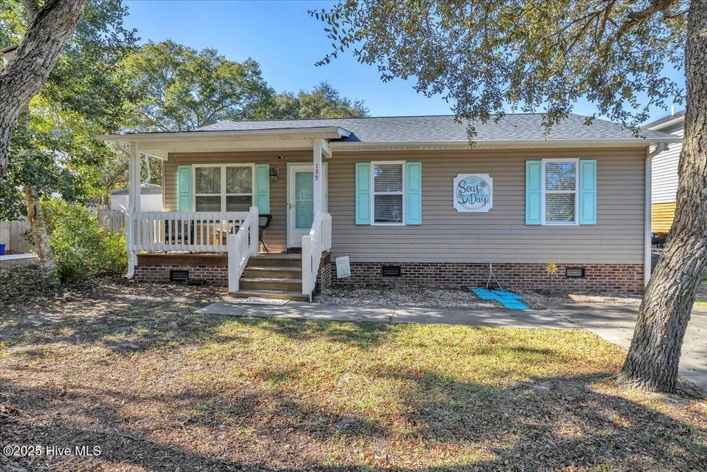 Photo of 135 NE 36th Street, Oak Island, NC 28465 (MLS # 100541304)