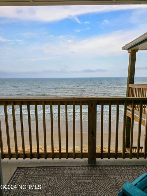 A home in North Topsail Beach