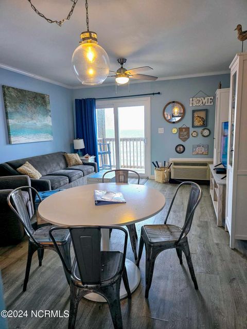 A home in North Topsail Beach