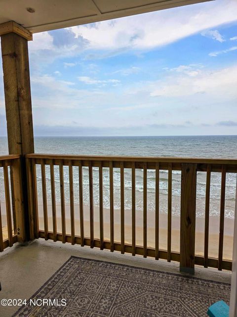 A home in North Topsail Beach